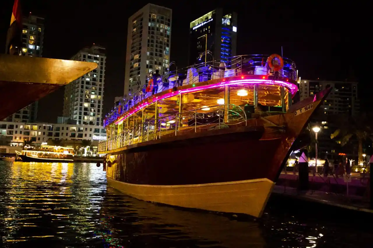 Dhow Cruises